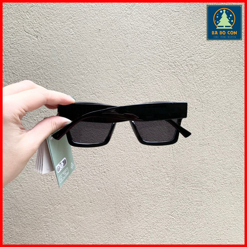 Kính HM UK gọng vuông đen tuyệt đẹp, dáng nam nữ đều đeo đẹp, có đầy đủ bill mua hàng