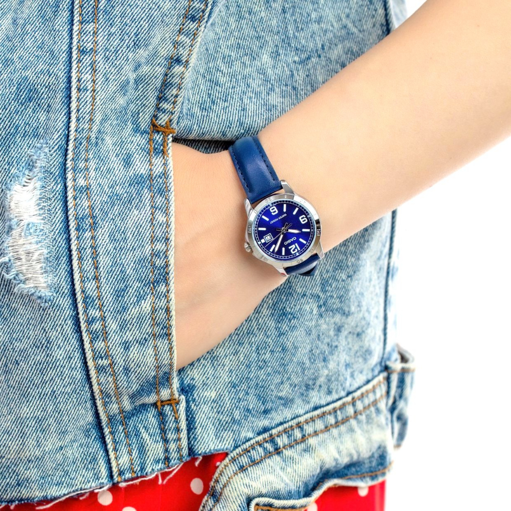 Đồng Hồ Casio Nữ LTP-V004L-2B Dây Da - Nền Mặt Màu Xanh - Chống Nước