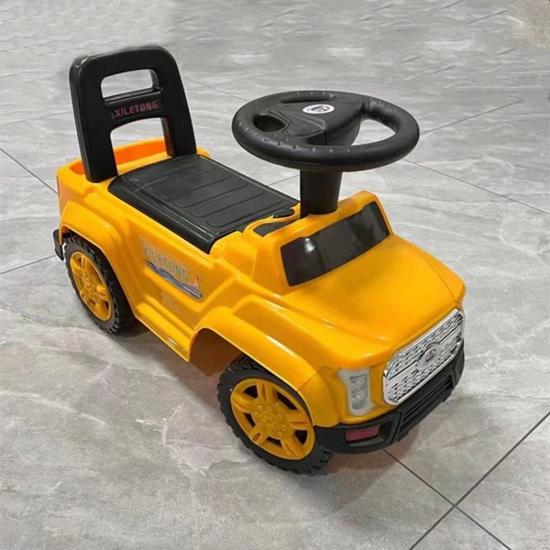 Xe chòi chân ô tô Xiletong cho bé dưới 4 tuổi