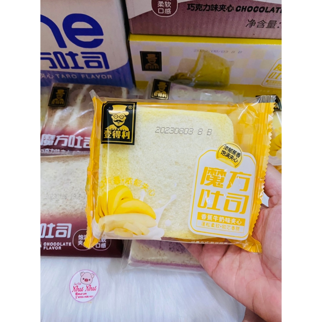 Hộp 8 bánh sandwich kẹp khoai môn/ phô mai/ socola/ kem , chuối hiệu One