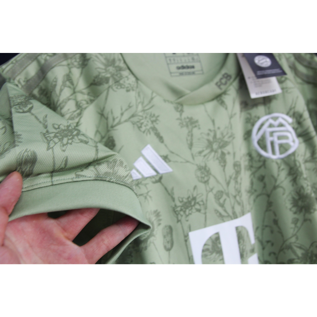 BỘ Bayern Munich sân khách 3rd kit 2023/ 24 - MÀU XANH NHẠT