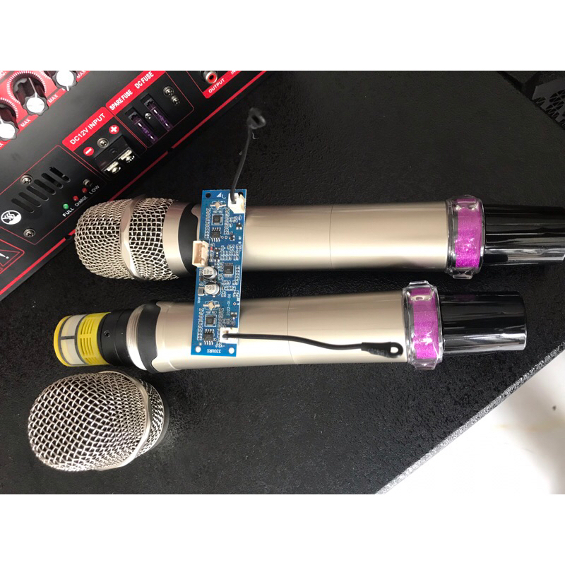 Micro loa kéo chống hú 90% , 2 màn hình
