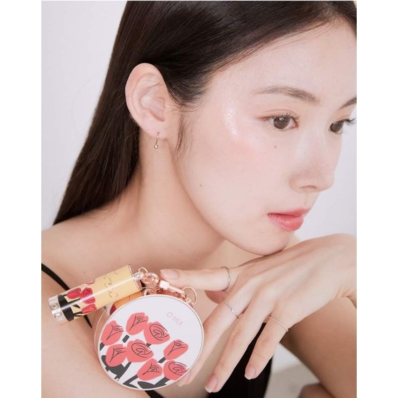 Set phấn nước Ohui Ultimate Cover Lifting Cushion Flower Edition