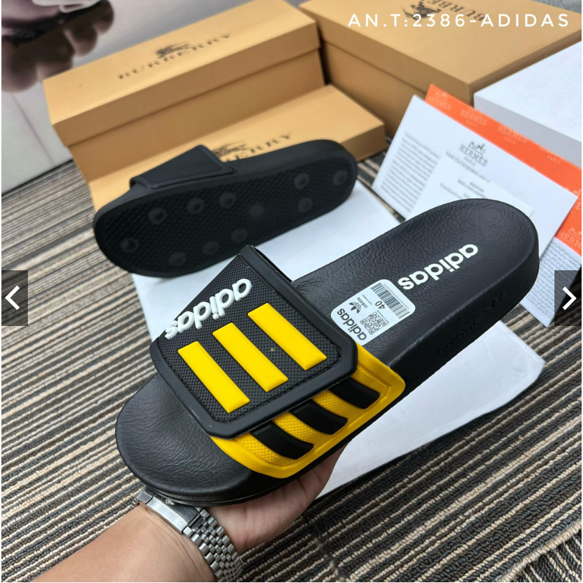 Dép adidas quai khâu mẫu mới 3 sọc 2 màu đen vàng - new 2023