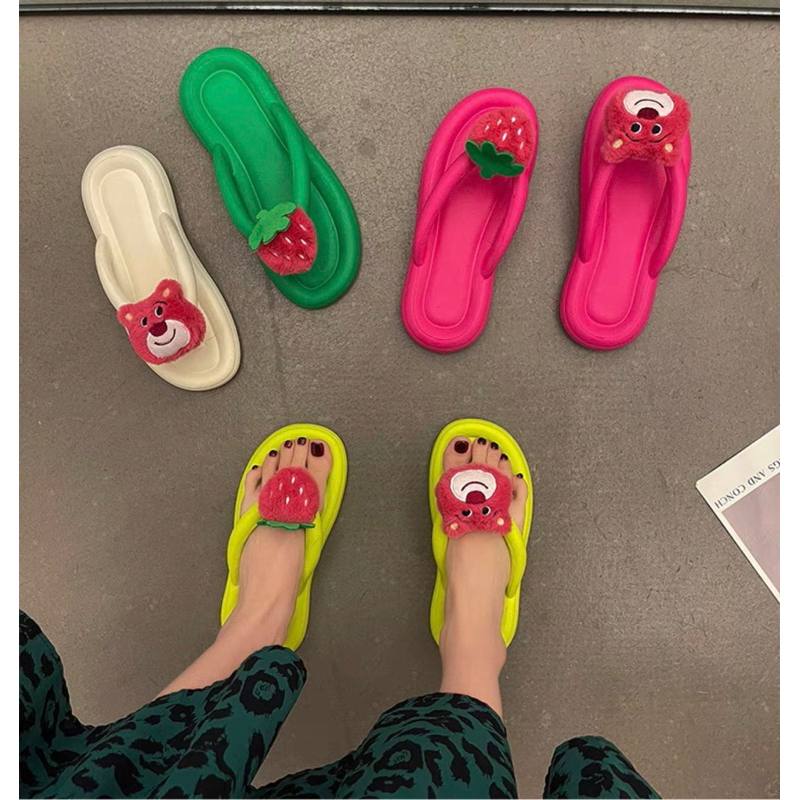 Dép kẹp gấu dâu hotrend đang làm mưa làm gió dép tông gấu dâu