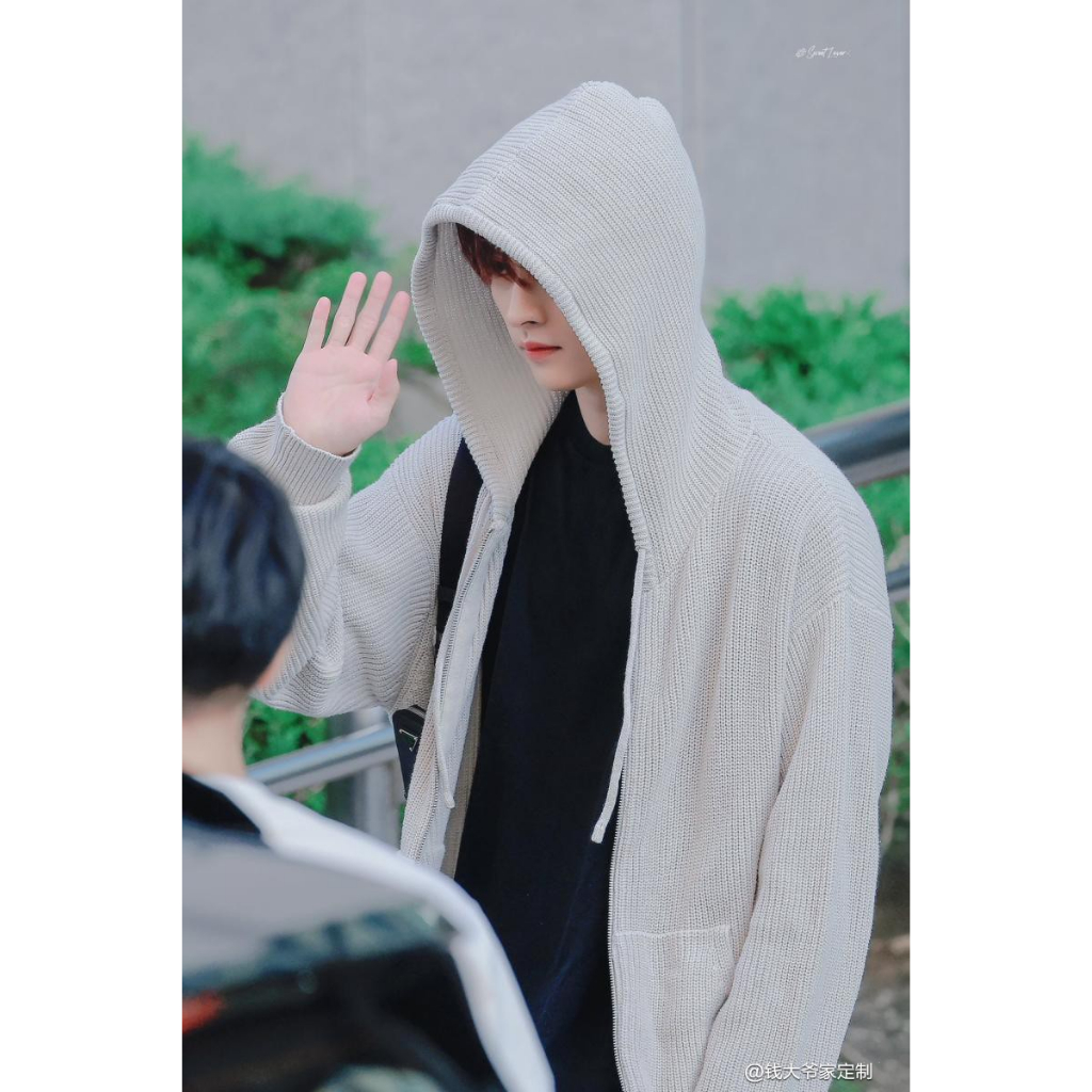 CHÍNH HÃNG ÁO KHOÁC LEN LEENOW STRAYKIDS