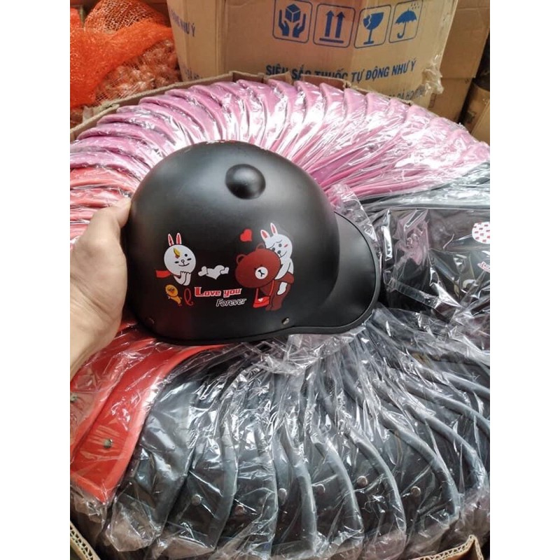 Mũ bảo hiểm lưỡi trai thời trang