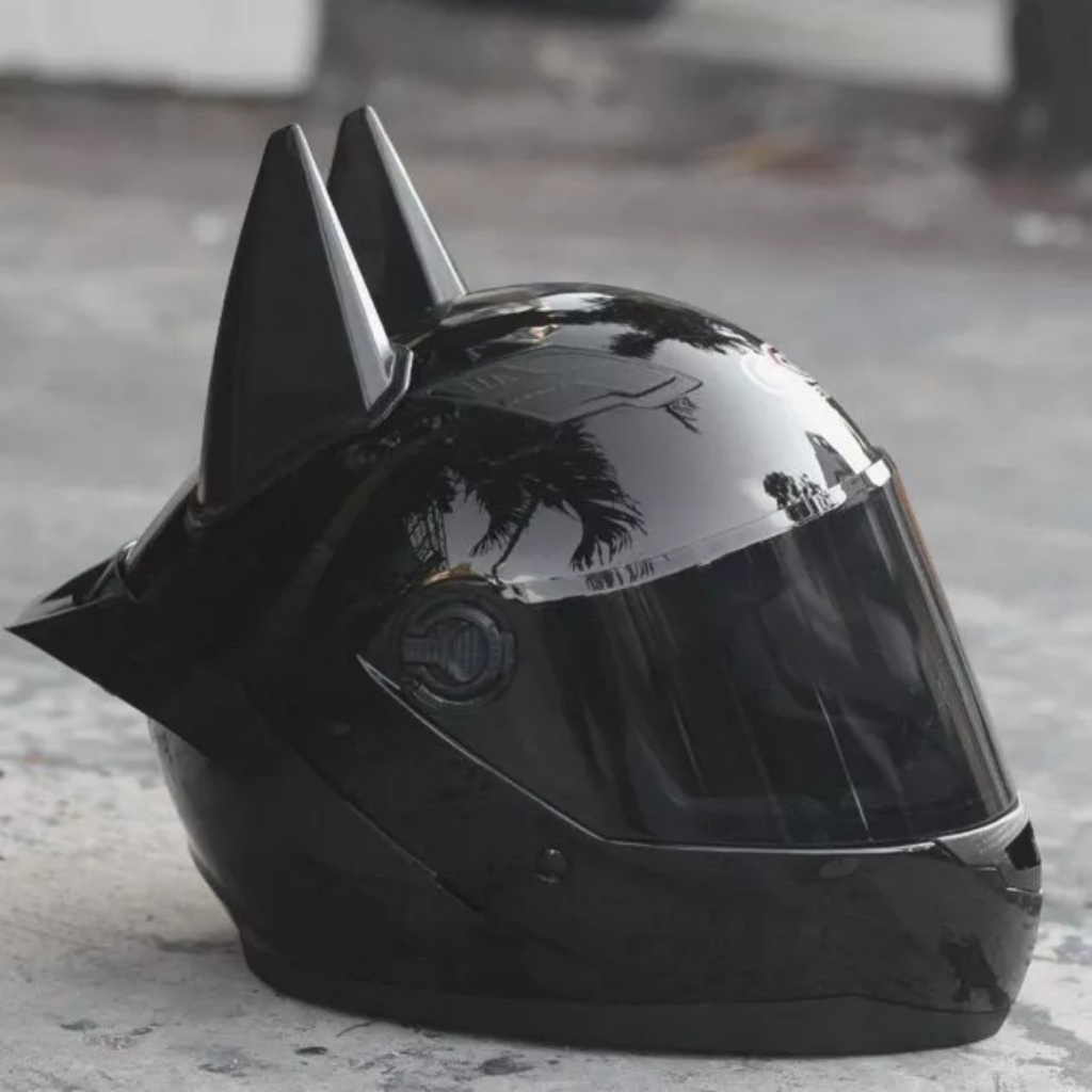 Mũ Fullface đen bóng, tặng sừng và đuôi gió, bảo hành 12 tháng