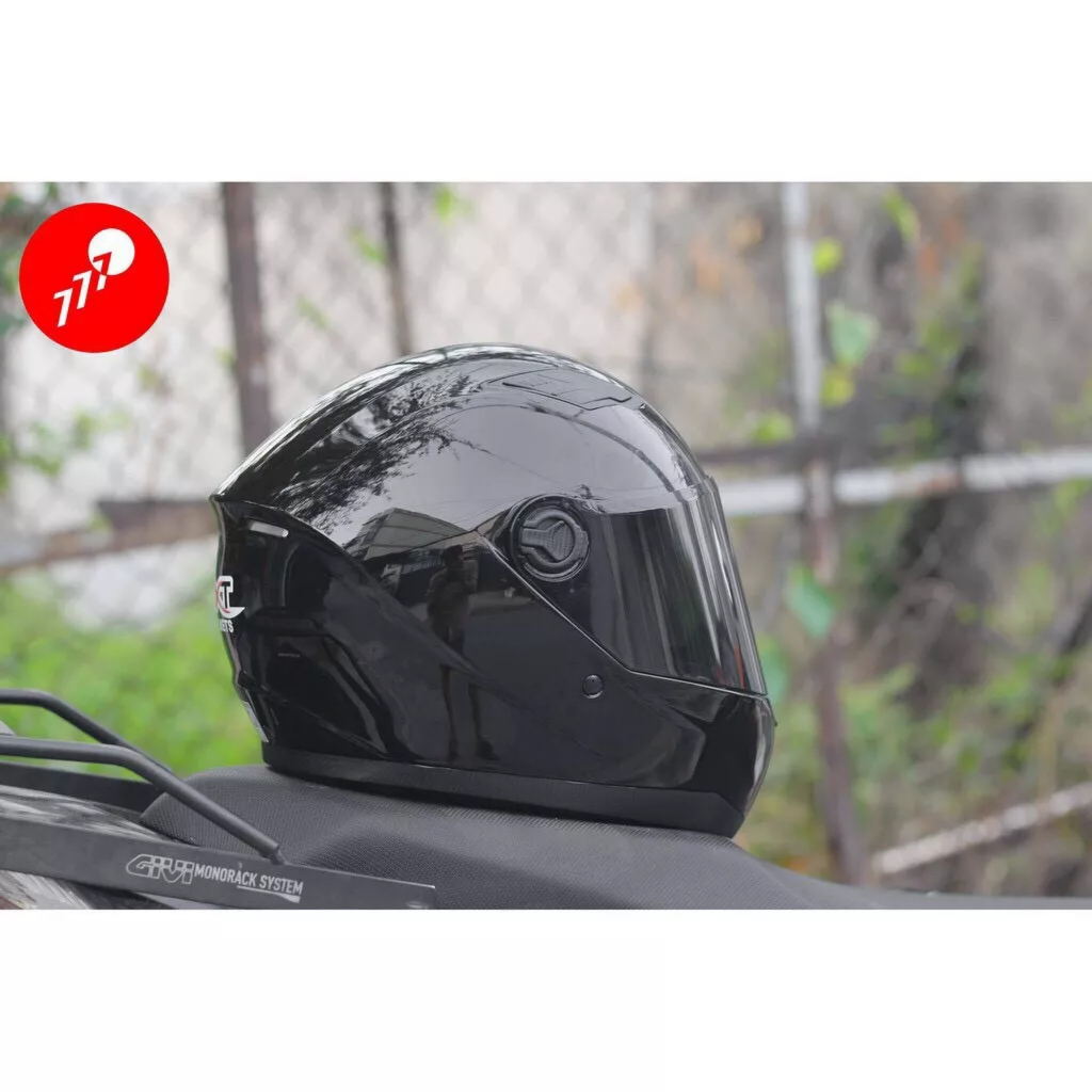 Mũ Fullface đen bóng, tặng sừng và đuôi gió, bảo hành 12 tháng