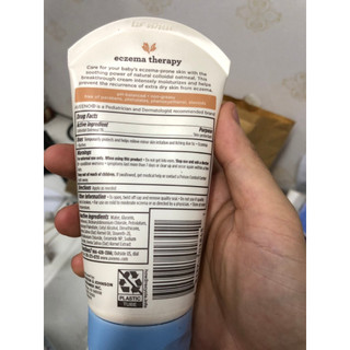 Kem dương da hết tram aveeno 141g