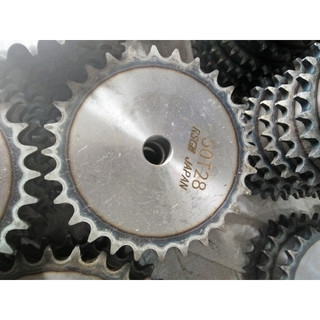 Nhông 50b 28 đến 33 răng. bánh răng 50b. đĩa xích. nhông có gù 1 bên