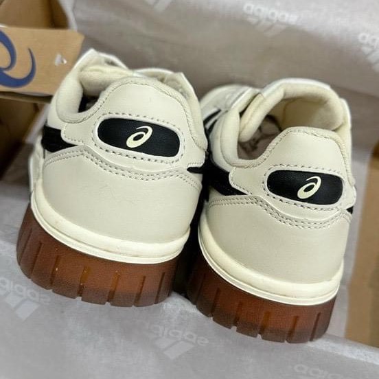 Giày Thể Thao Asics Court MZ Kem Đen Và Kem Xám Mẫu Mới Thiết Kế Độc Lạ Hàng Hot Trend 2023