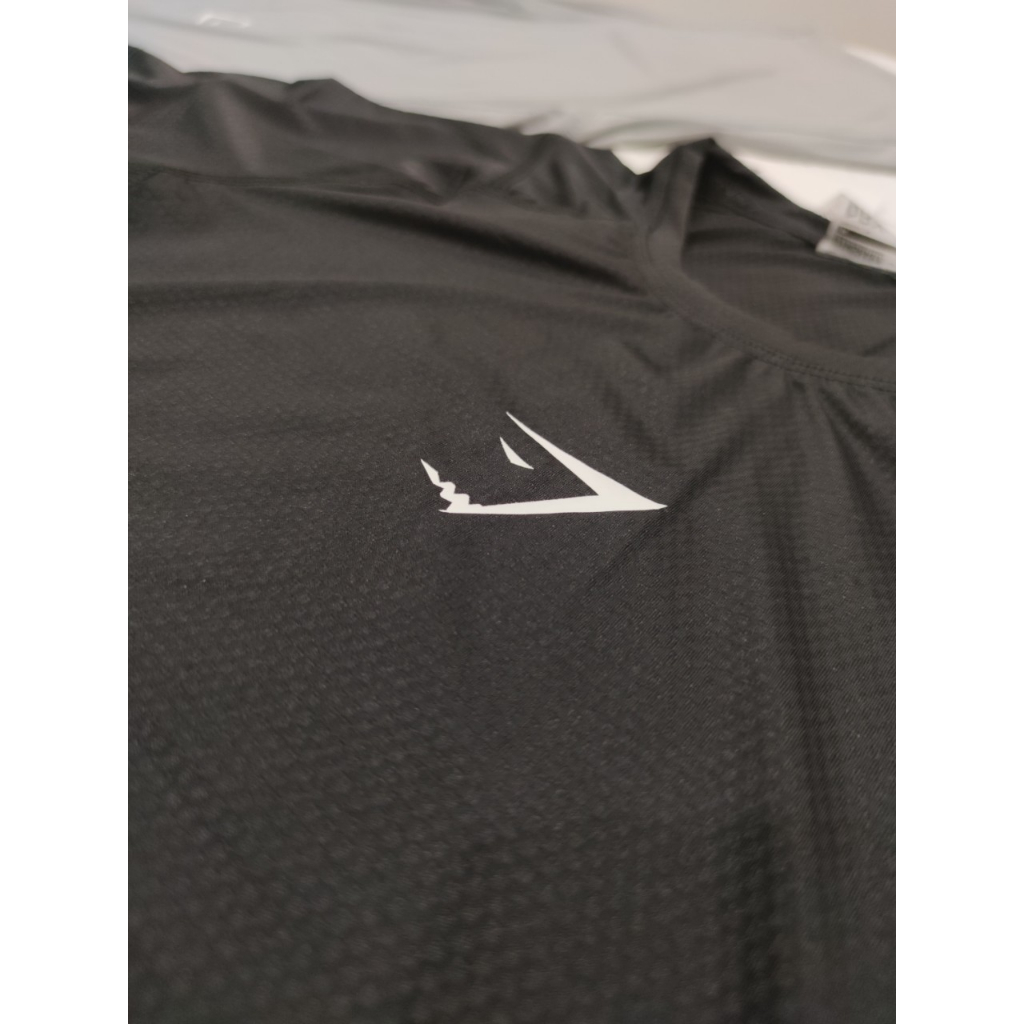 Áo thể thao Gym Shark Đen