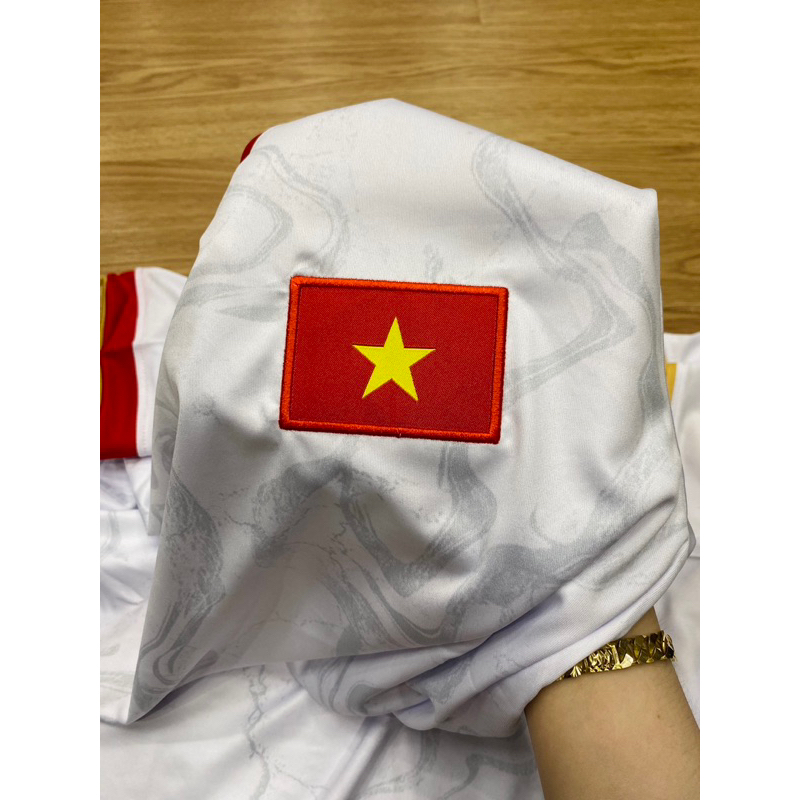 Bộ quần áo đá banh Việt Nam, Bộ quần áo bóng đá in tên và số theo yêu cầu