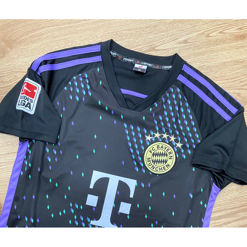 Bộ quần áo đá banh Bayern Munich, Bộ quần áo bóng đá in tên và số theo yêu cầu