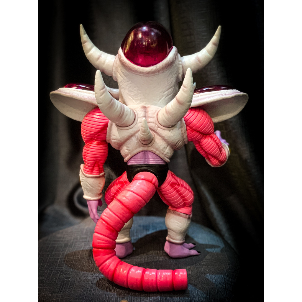 Mô Hình Frieza Third Forrm Siêu To 35cm trong truyện Dragon Ball