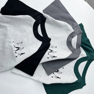 [ÁO CROPTOP THUN GÂN] PHỐI TAY ÁO HÌNH LOGO [TAC KE HOA]