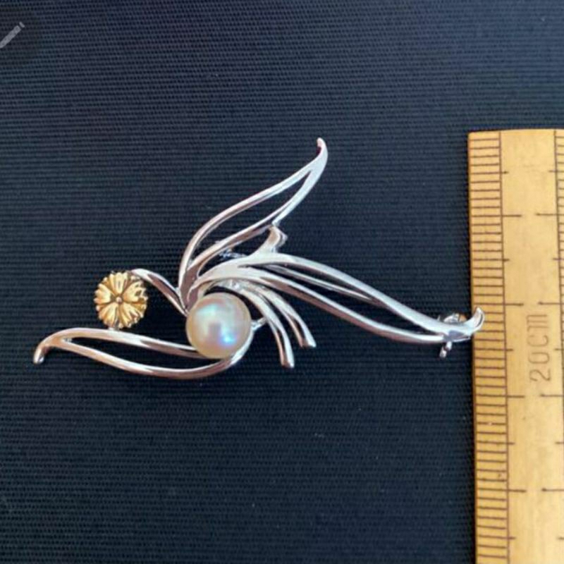 Cài áo trai mặn Akoya MIKIMOTO phối vang K14