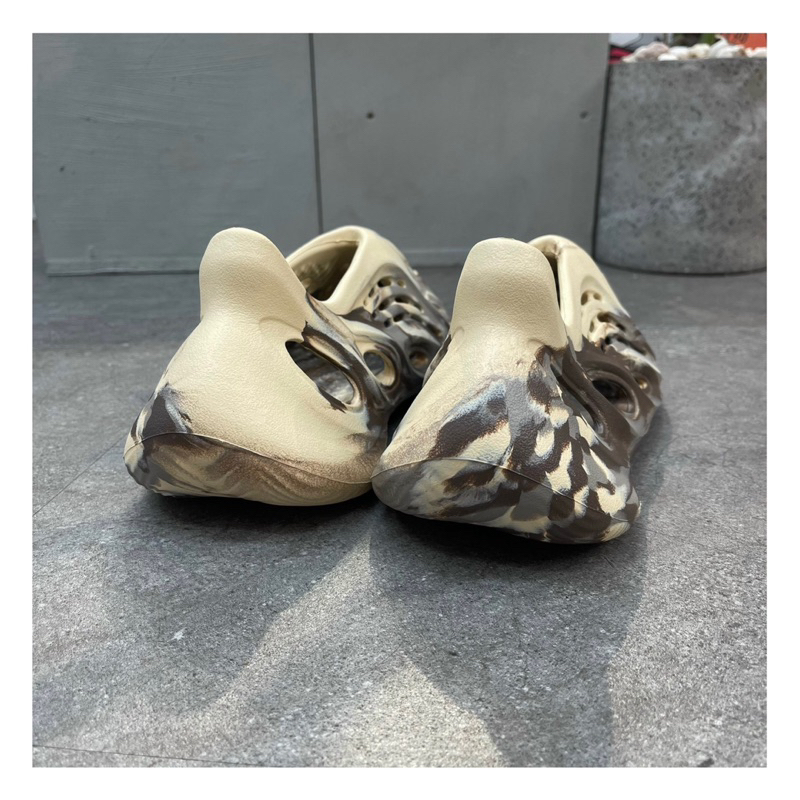 GIÀY YEEZY FOAM RUNNER ‘MX CREAM CLAY’ Code: GX8774