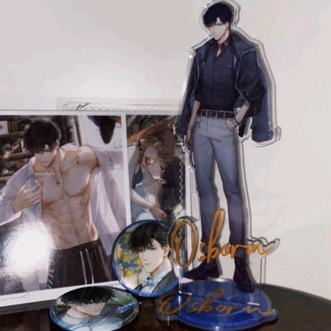 Standee sưu tầm game Quang Dữ Dạ Chi Luyến