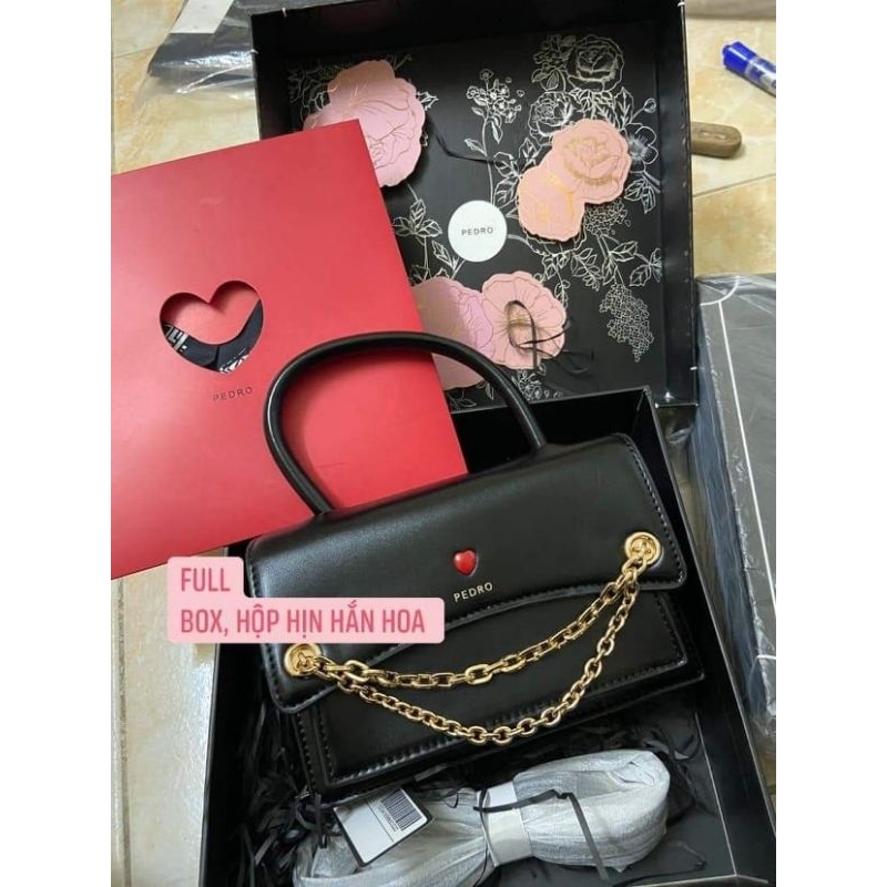 Pass thanh lý túi pedro đen tim đỏ xích full box xịn xò sang chảnh