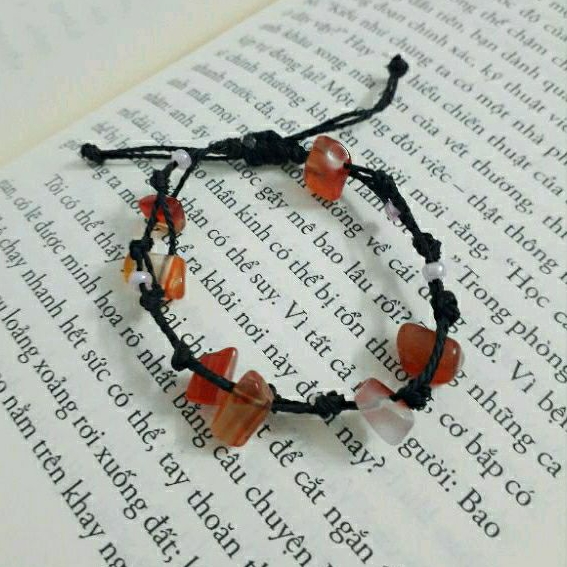 Vòng tay handmade tự nhiên lắc tay mix màu theo yêu cầu