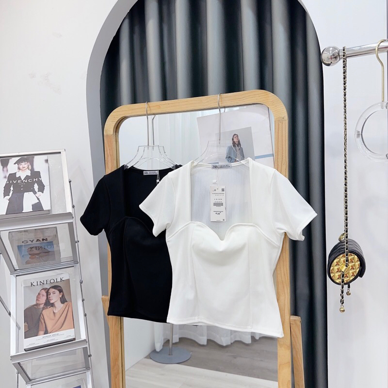 Áo Thun Zip Cup Ngực