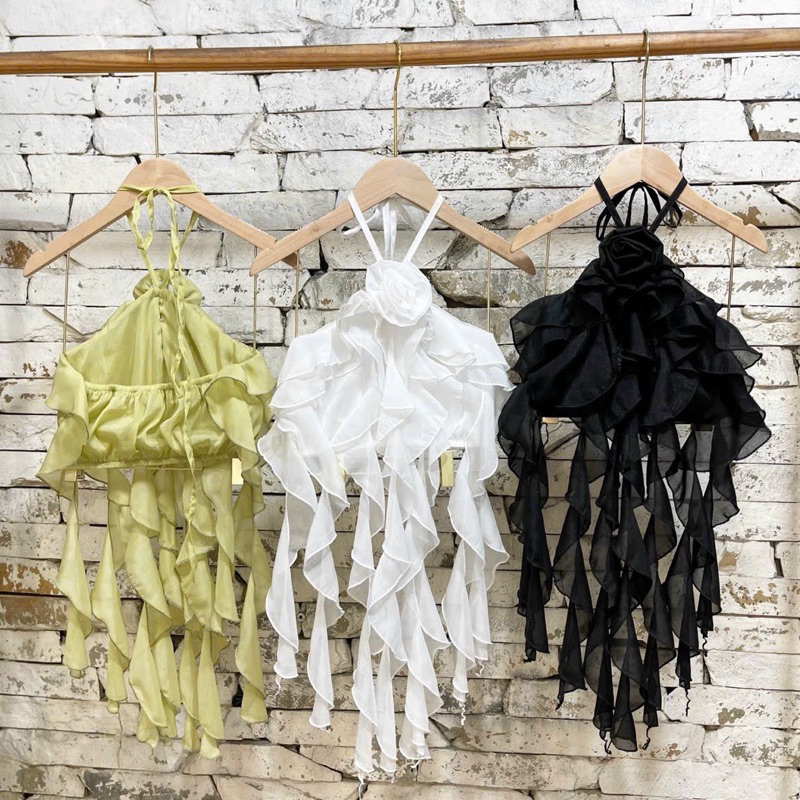 Pass croptop yếm hoa màu xanh tua rua mặc 1 lần