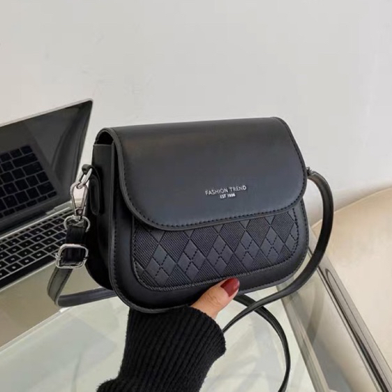 Túi Xách Nữ Túi Đeo Chéo Giá Rẻ Dáng Bầu In Trám Caro Phong Cách Hàn Quốc