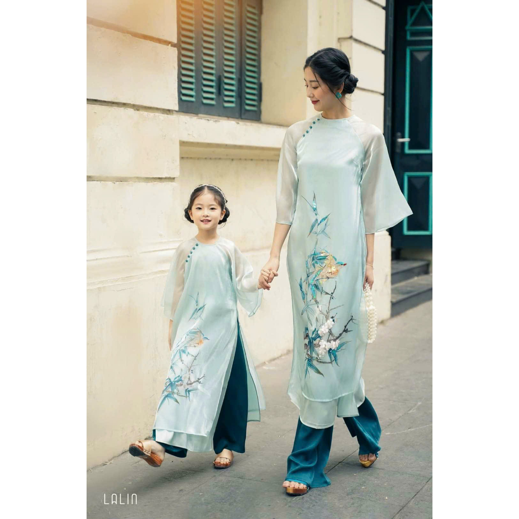 Áo dài cách tân mẹ và bé Trúc Viên màu xanh chất liệu tơ sống, tà trong lót lụa cao cấp - Áo dài ST - ST21