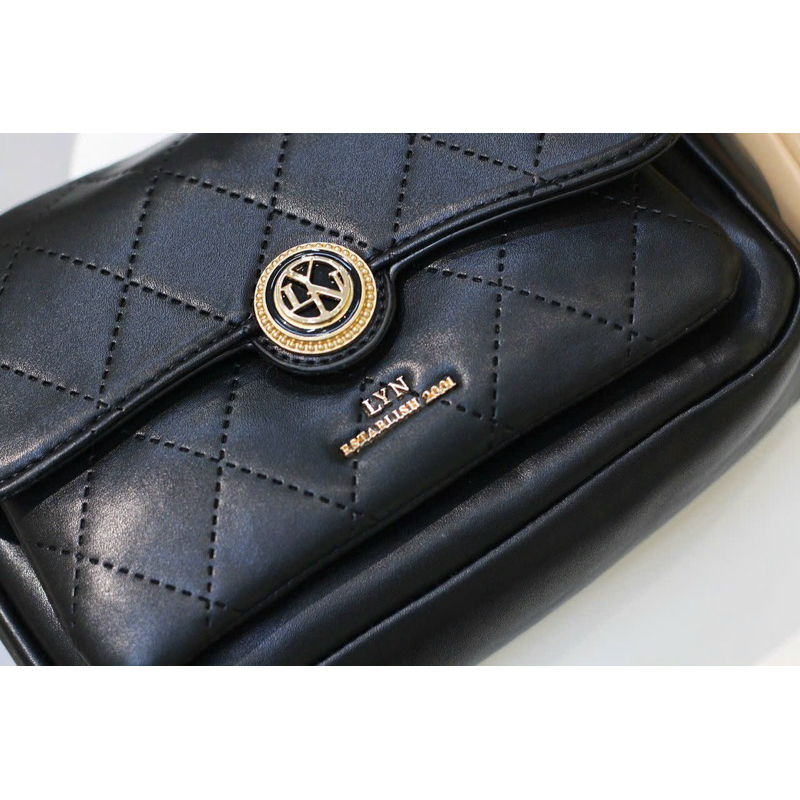 Túi lyn nắp gập