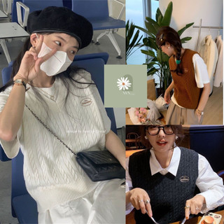 Áo Gile Họa Tiết Logo Basic Dáng Ngắn Chất Dệt Kim Mềm Mịn Hàng Qccc Kiểu Dáng Cổ V Không Tay Dễ Phối Đồ Nvn.Store