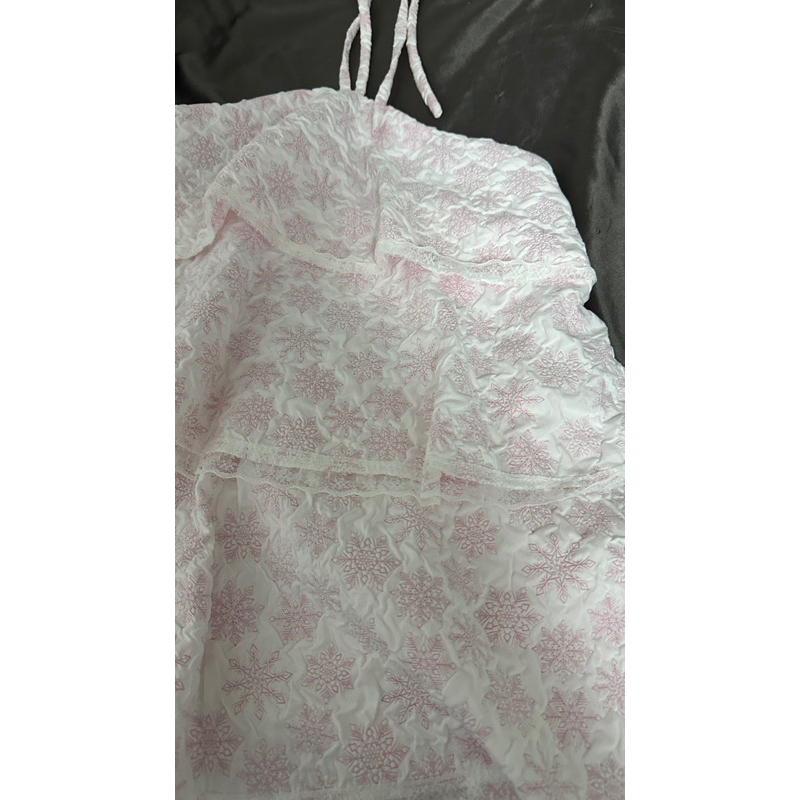 Pass đầm mua ở Thái dáng babydoll