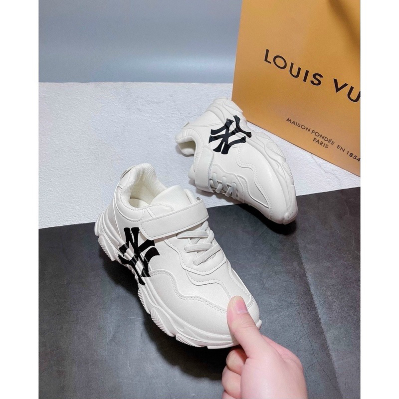 Giày thể thao NY siêu nhẹ outfit cực đỉnh dễ phối đồ cho bé từ 6 - 15 tuổi