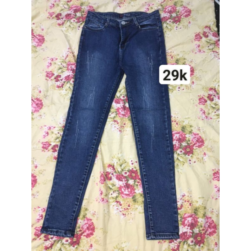 Quần jean nữ