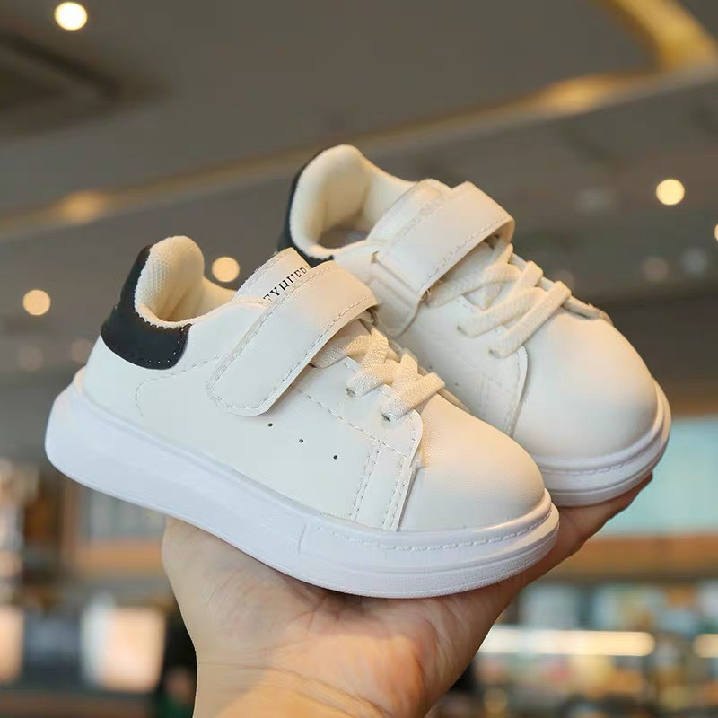Giầy thể thao QCCC full box cho bé trai và bé gái Ba sọc Babybees 001  bé đi êm chân có quai dán tiện lợi