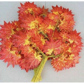 Cành lá phong đỏ làm cây trang trí decor