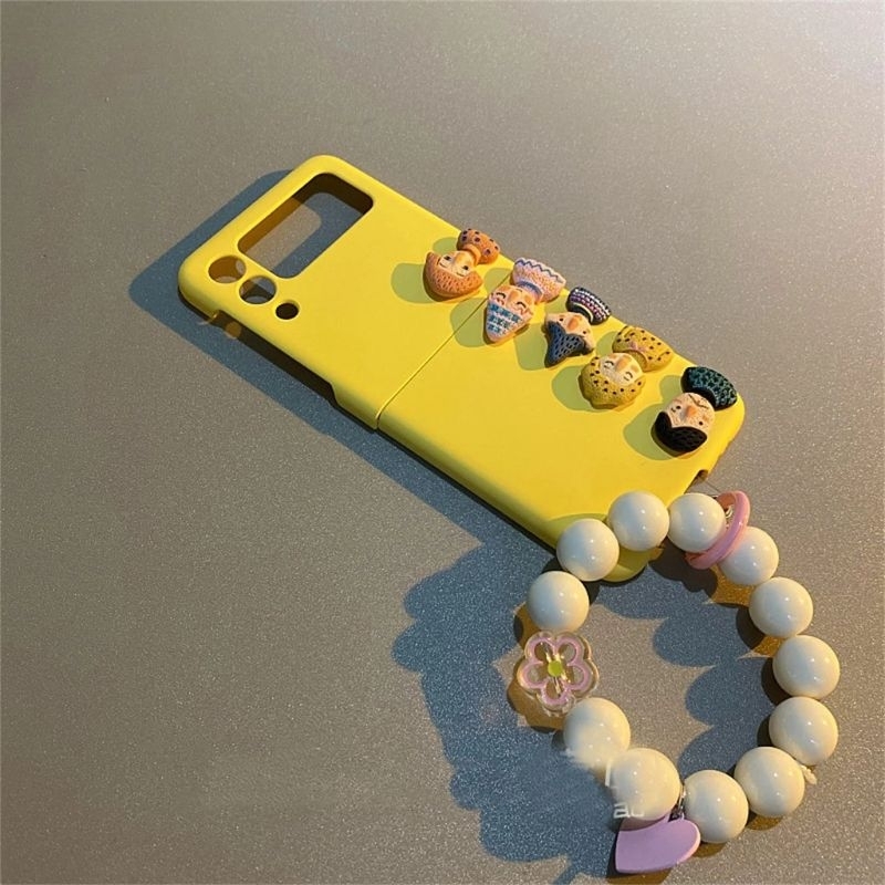 Nhiều màu - Ốp Z Flip5 - Z Flip4 - Z FLip3 - Flip5 charm nhân vật dễ thương kèm dây hạt charm cute