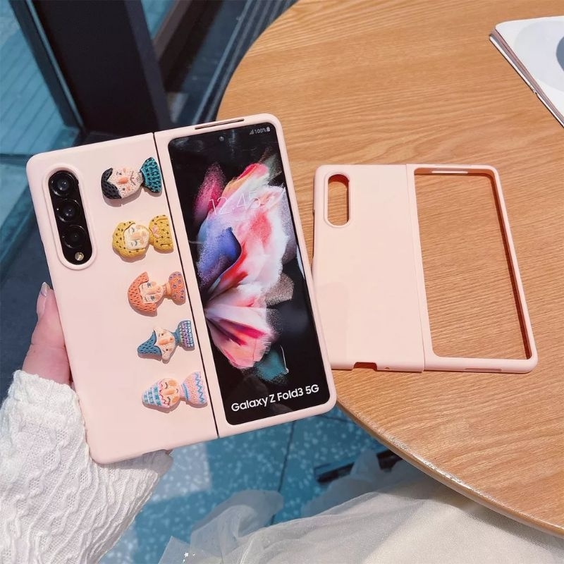 Nhiều màu - Ốp Z Flip5 - Z Flip4 - Z FLip3 - Flip5 charm nhân vật dễ thương kèm dây hạt charm cute