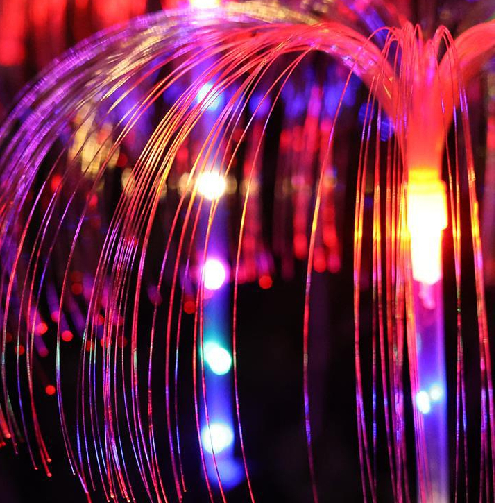 Đèn trang trí năng lượng mặt trời hình sứa đổi màu chống nước đèn cắm sân vườn trang trí NLMT