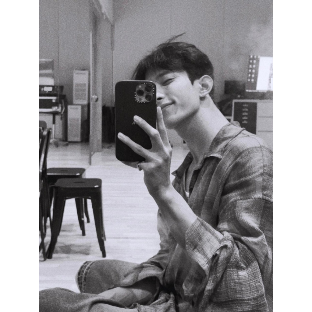 ÁO SƠ MI CA RÔ DK SEVENTEEN