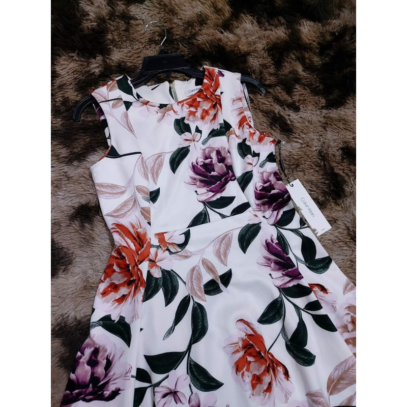 Đầm xuất xịn hiệu CK