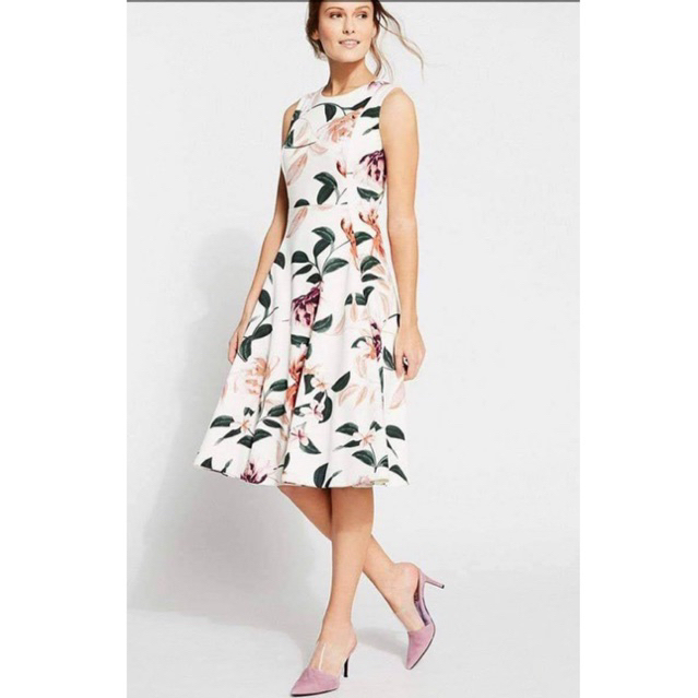 Đầm xuất xịn hiệu CK