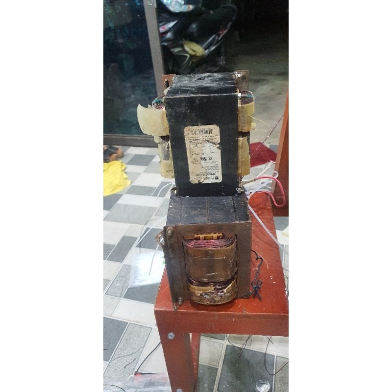 Biến áp hàn cell pin loại khủng