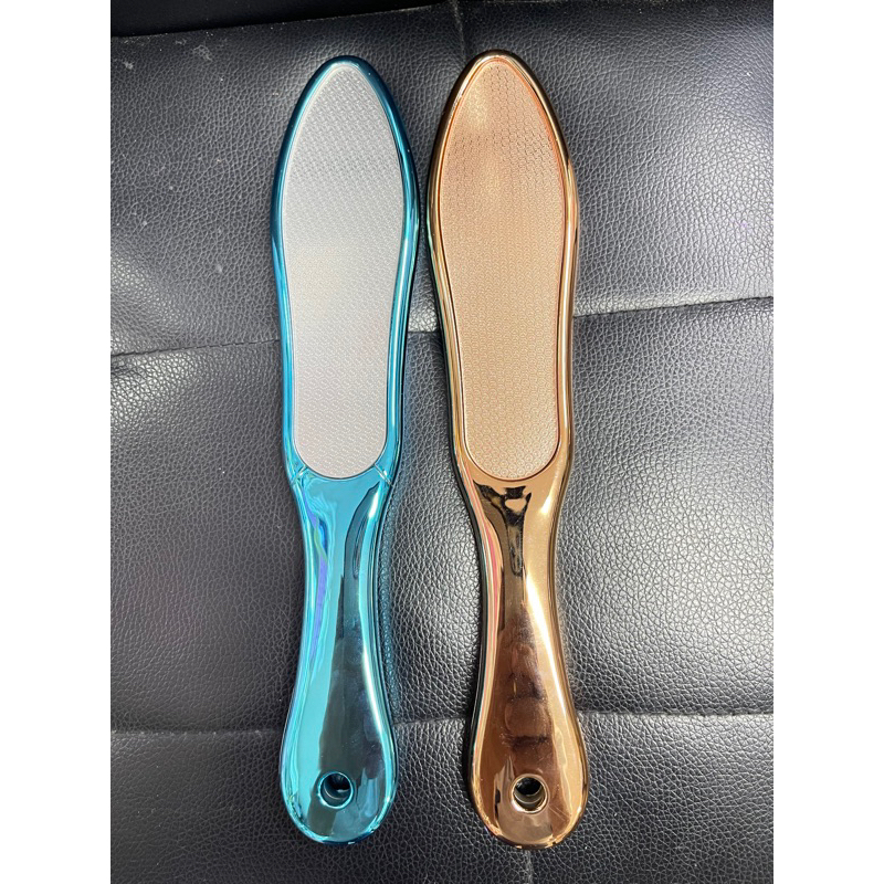Cây chà mịn gót chân inox 2 mặt nhám, cây chà gót cán nhựa tráng gương cao cấp chuyên dụng cho các tiệm nail spa