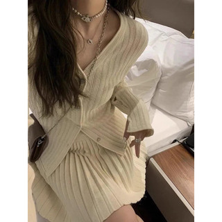 SET TIÊU CHÂN VÁY+ÁO THU ĐÔNG TIỂU THƯ (oder)