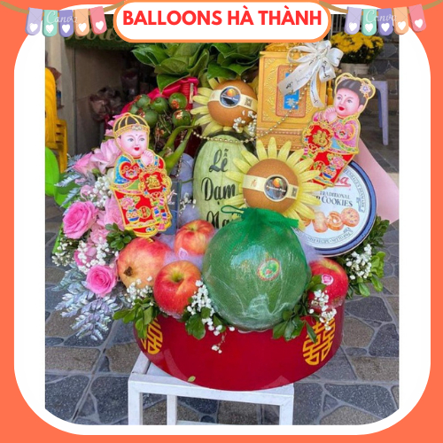 Cặp hình dán 3D cô cậu màu ánh kim dùng bày tráp ăn hỏi dán cửa.