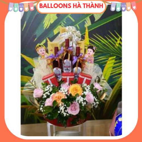 Cặp hình dán 3D cô cậu màu ánh kim dùng bày tráp ăn hỏi dán cửa.