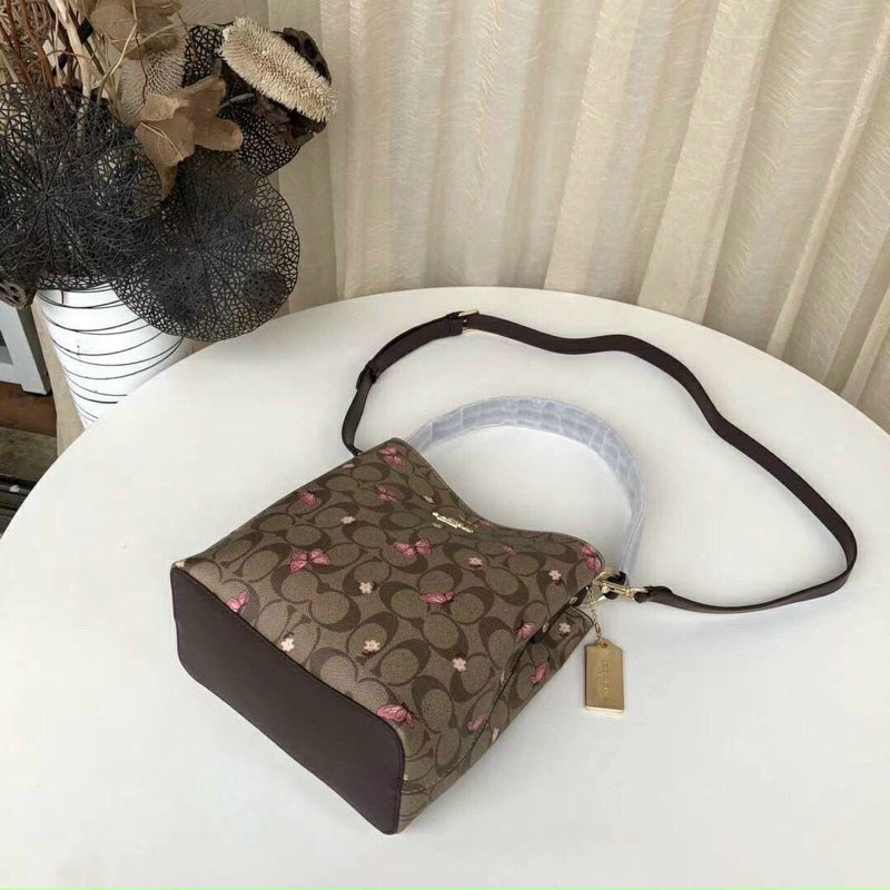 Túi bucket coat hoạ tiết