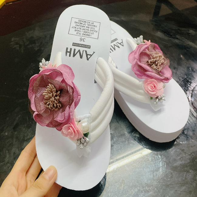 Dép tông nữ xỏ ngón đế cao 6cm quai đính hoa sang trọng | dép đế xuồng